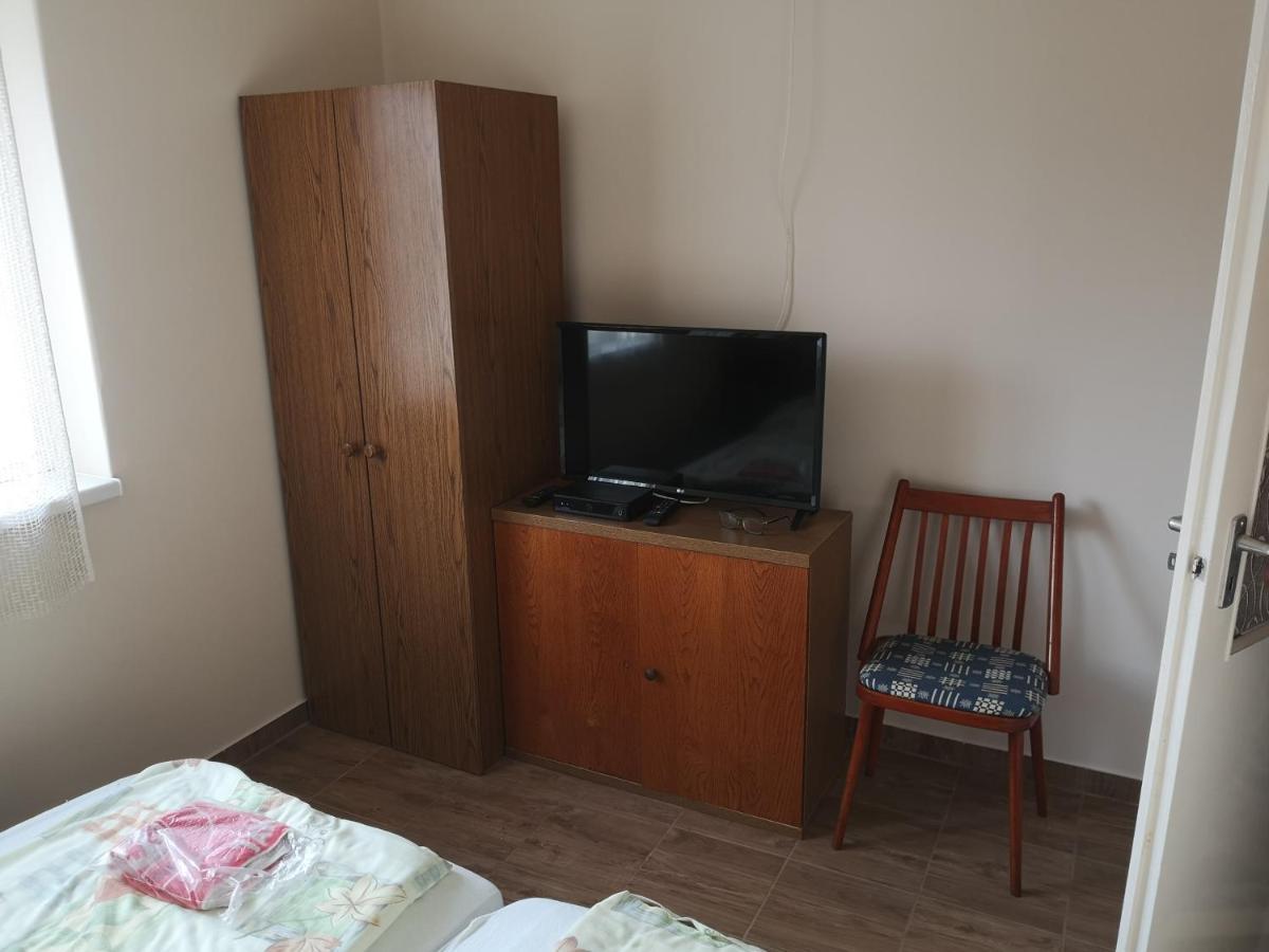 Babarczi Üdülőház Kiskunmajsa Exterior foto